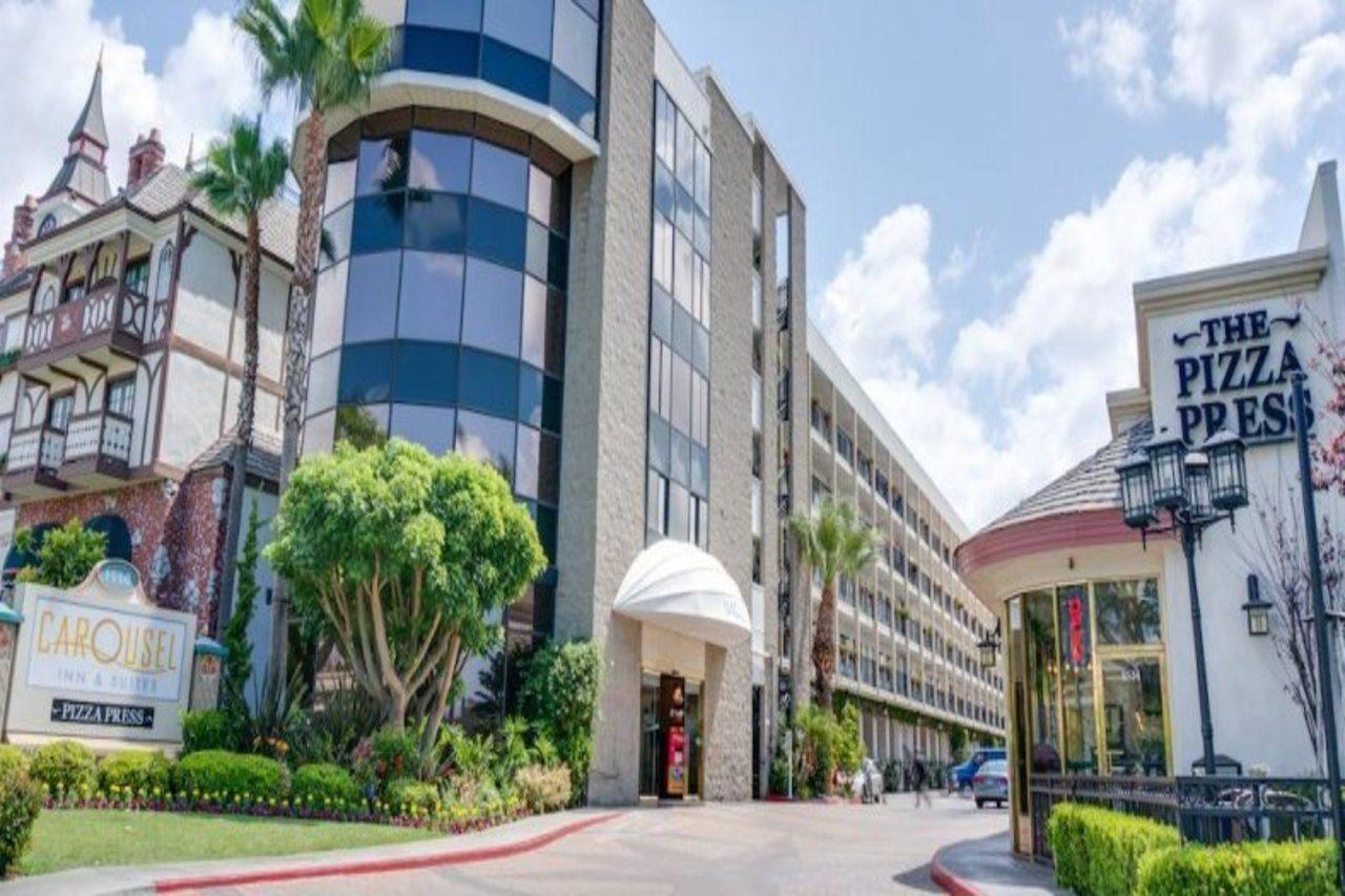 Carousel Inn And Suites Anaheim Extérieur photo