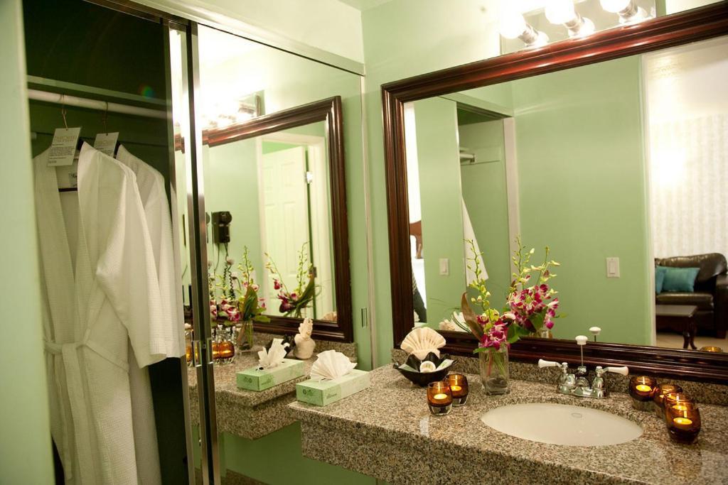 Carousel Inn And Suites Anaheim Extérieur photo