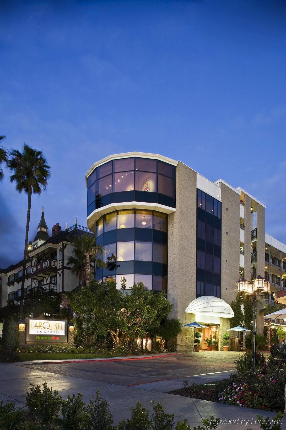 Carousel Inn And Suites Anaheim Extérieur photo