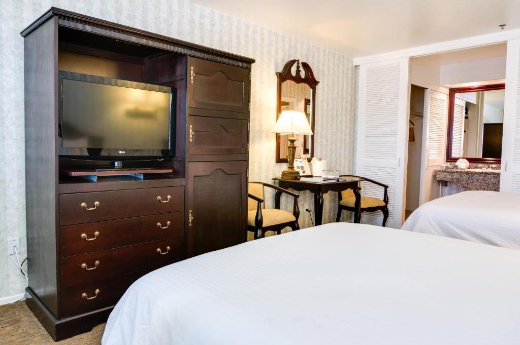 Carousel Inn And Suites Anaheim Extérieur photo